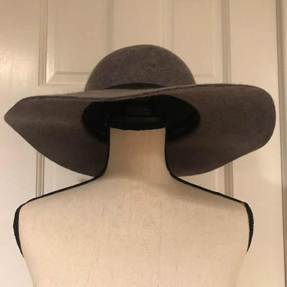 Calvin Klein Laine Wool Hat - Picture 8 of 8